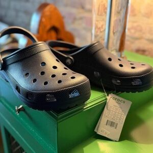 CROCS Classic Black Clogs